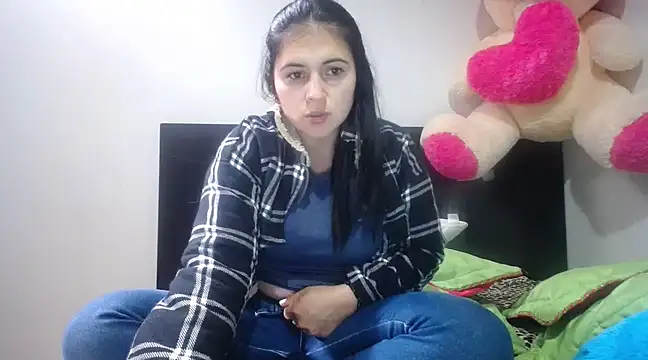 Snapshot of princehermosa44 chatting on March 18, 9:43 pm princehermosa44 online show from March 18, 9:43 pm