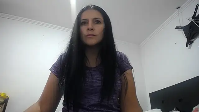 Snapshot of princehermosa44 chatting on February 19, 7:55 pm princehermosa44 online show from February 19, 7:55 pm