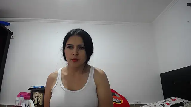 princehermosa44 online show from May 11, 8:50 pm