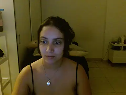 Snapshot of xBubblyBarbiexx chatting on March 5, 2:03 am xBubblyBarbiexx online show from March 5, 2:03 am