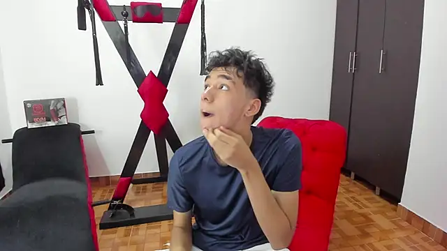 Harry LatinBoy online show from January 10, 8:15 pm