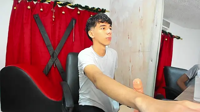 Harry LatinBoy online show from December 14, 11:23 pm