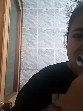 Naomy veracruz  online show from February 27, 10:15 am