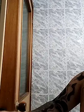 Snapshot of Naomy_veracruz_ chatting on May 18, 9:14 am Naomy veracruz online show from May 18, 9:14 am