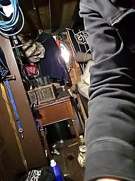 Snapshot of Fuckboy4public chatting on October 31, 8:00 am Fuckboy4public online show from October 31, 8:00 am