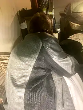 Snapshot of Fuckboy4public chatting on December 7, 1:02 pm Fuckboy4public online show from December 7, 1:02 pm