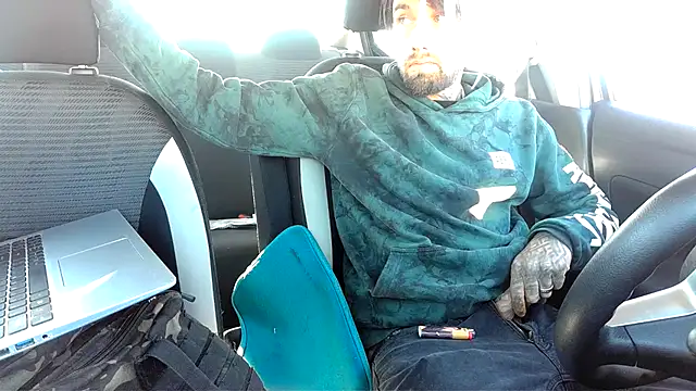 Snapshot of Fuckboy4public chatting on October 5, 7:26 pm Fuckboy4public online show from October 5, 7:26 pm