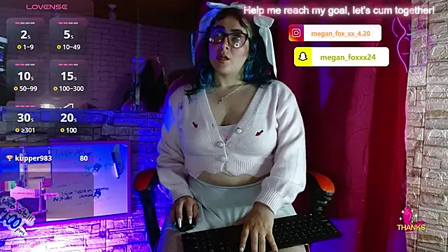 Snapshot of Meg4n_420 chatting on March 11, 1:59 am Meg4n 420 online show from March 11, 1:59 am