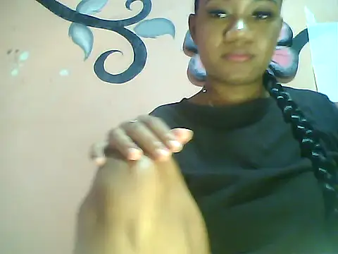 Snapshot of Fariana01 chatting on February 7, 2:50 am Fariana01 online show from February 7, 2:50 am