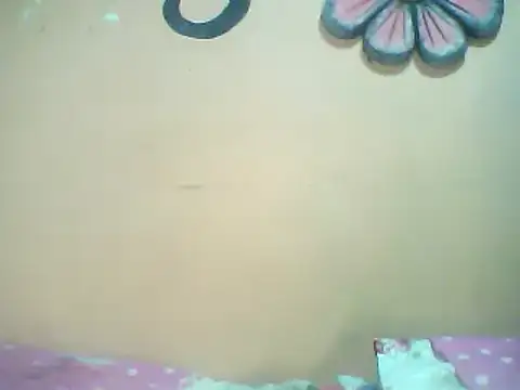 Snapshot of Fariana01 chatting on January 12, 8:57 pm Fariana01 online show from January 12, 8:57 pm