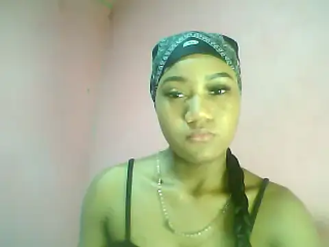 Snapshot of Fariana01 chatting on December 29, 11:50 pm Fariana01 online show from December 29, 11:50 pm