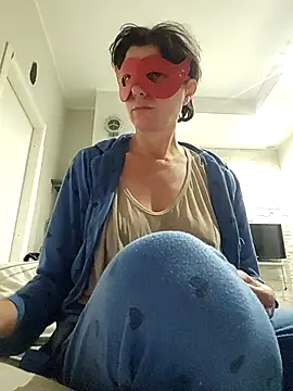 Vagabondainnamorata online show from December 4, 4:33 am