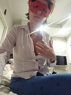 Vagabondainnamorata online show from March 25, 4:45 am