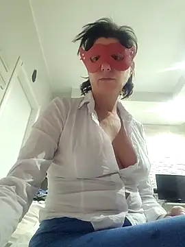 Vagabondainnamorata online show from March 16, 4:20 am