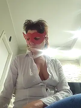 Vagabondainnamorata online show from March 10, 4:27 am