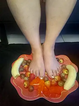 Scarlett45  online show from April 16, 10:23 pm