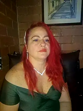 Snapshot of Scarlett45_ chatting on June 27, 9:54 pm Scarlett45 online show from June 27, 9:54 pm