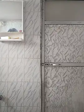 surabhi09 online show from January 10, 4:08 am