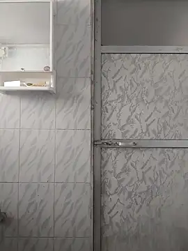 surabhi09 online show from November 25, 9:09 am