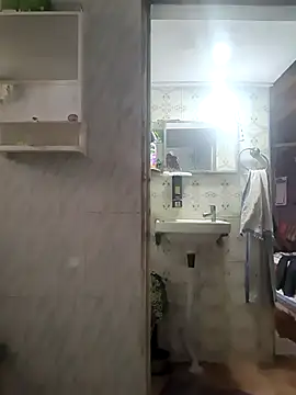 surabhi09 online show from March 16, 5:37 am