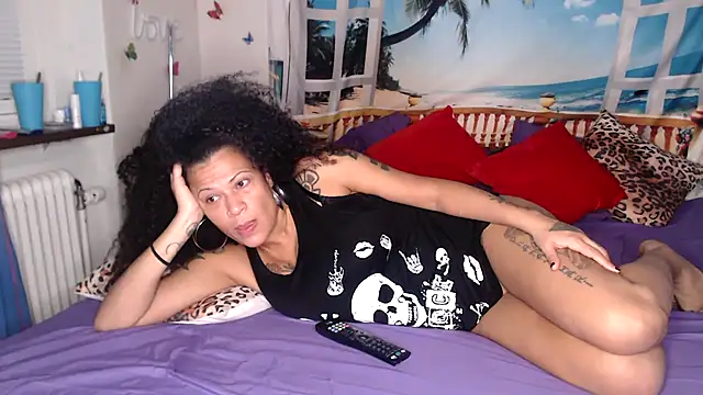 Snapshot of Samanthabrownlatina7 chatting on December 15, 10:58 pm Samanthabrownlatina7 online show from December 15, 10:58 pm