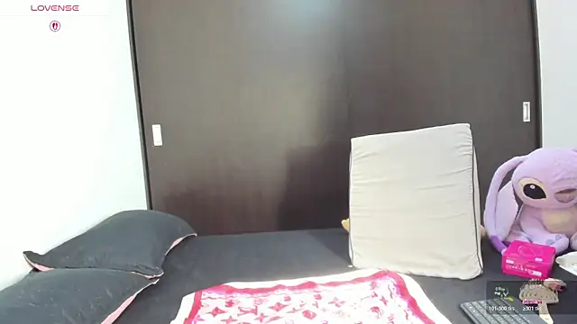 Hannah Baileyy online show from March 21, 5:08 am