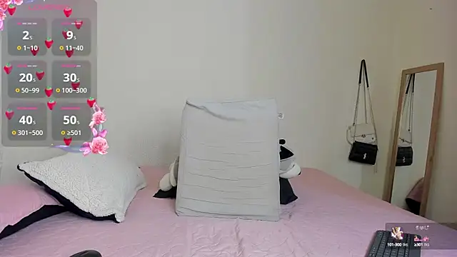 Hannah Baileyy online show from February 26, 11:09 pm