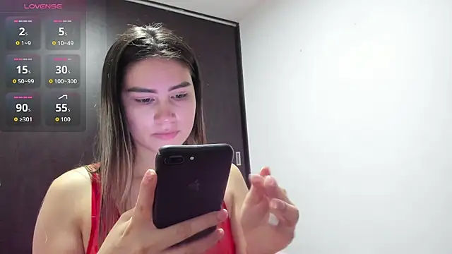 Hannah Baileyy online show from March 3, 10:50 pm