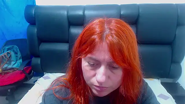 Snapshot of XxMiaSexxyHotxX chatting on September 30, 2:34 pm XxMiaSexxyHotxX online show from September 30, 2:34 pm