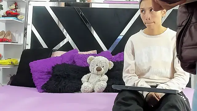 abby eemily online show from October 8, 12:07 pm