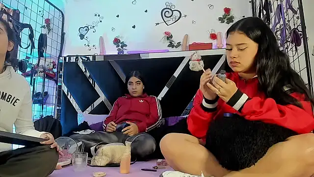 abby eemily online show from November 12, 12:53 pm