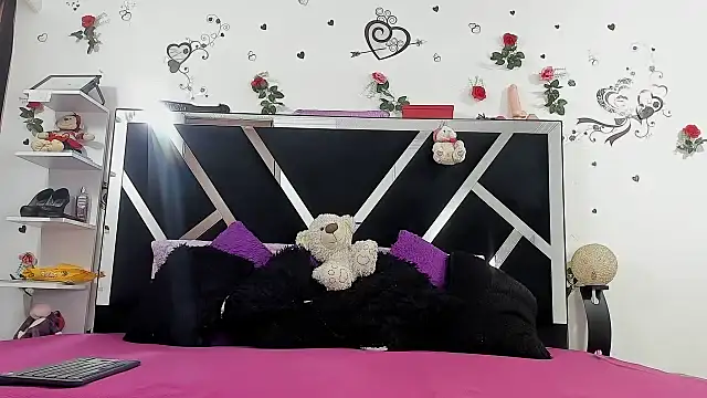 abby eemily online show from November 4, 12:09 pm