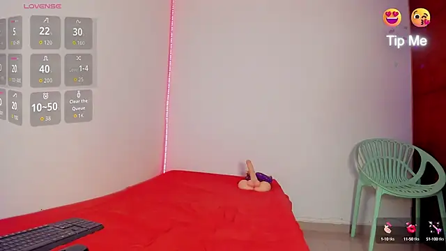 Zoey Donovan online show from September 23, 8:27 pm