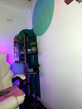 LollaByer online show from December 5, 9:12 pm