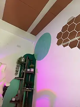 LollaByer online show from January 11, 9:11 pm