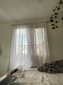 LollaByer online show from March 29, 9:38 pm