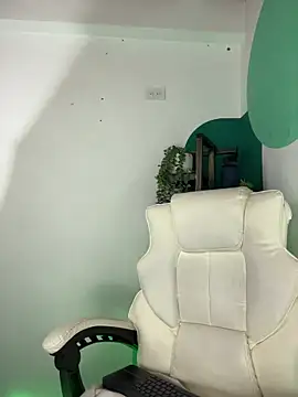 LollaByer online show from April 12, 9:07 pm