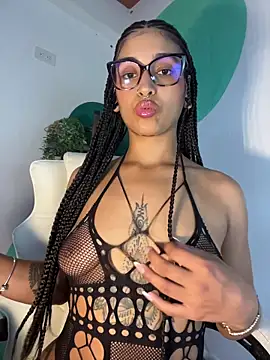 LollaByer online show from March 11, 9:09 pm