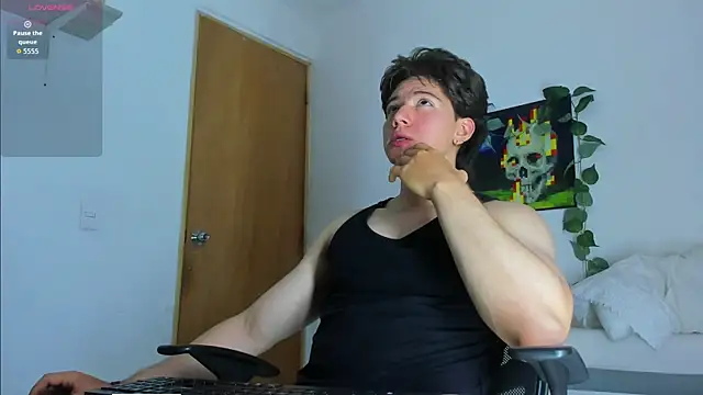 Snapshot of AngelBennet_ chatting on July 10, 9:15 pm AngelBennet online show from July 10, 9:15 pm