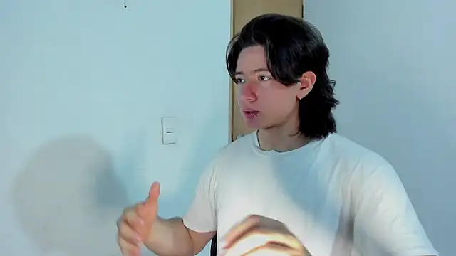 Snapshot of AngelBennet_ chatting on November 24, 11:27 pm AngelBennet online show from November 24, 11:27 pm