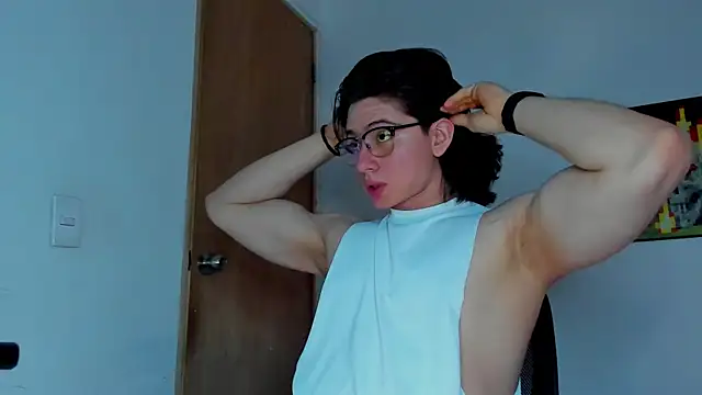 Snapshot of AngelBennet_ chatting on November 12, 10:24 pm AngelBennet online show from November 12, 10:24 pm