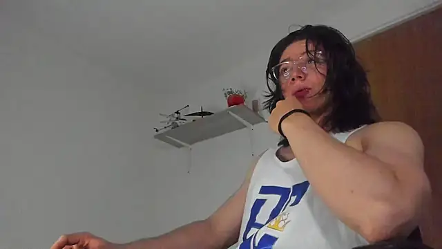 Snapshot of AngelBennet_ chatting on February 28, 3:04 am AngelBennet online show from February 28, 3:04 am