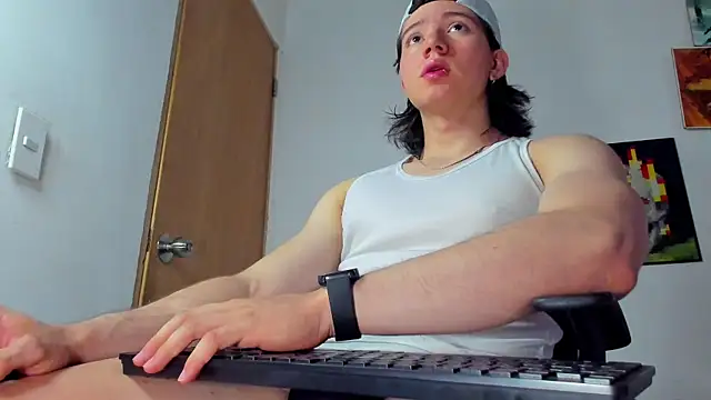 Snapshot of AngelBennet_ chatting on September 9, 10:30 pm AngelBennet online show from September 9, 10:30 pm