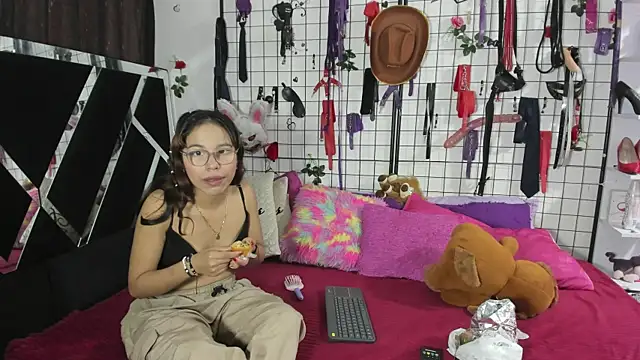 thedream girls online show from May 30, 12:55 pm