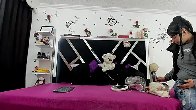 thedream girls online show from October 29, 12:15 pm