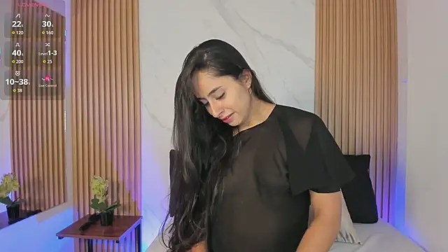 Julia Martinez  online show from April 10, 11:39 am