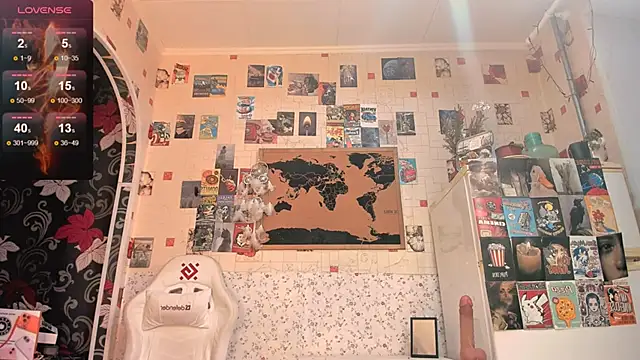 Kleo Godde online show from April 18, 8:09 pm