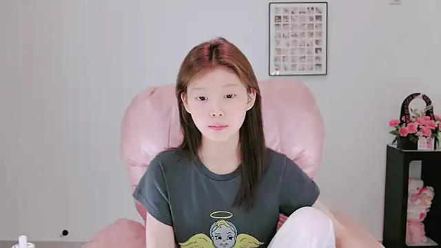 yangyang-1115 online show from May 14, 4:53 am