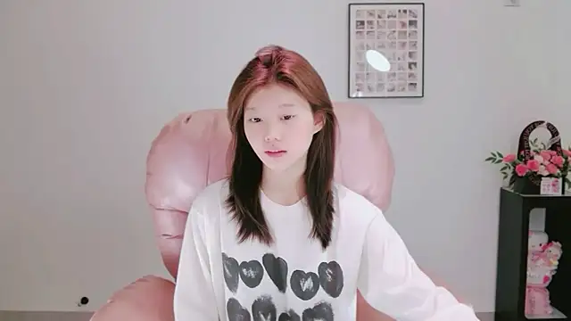 yangyang-1115 online show from May 11, 4:58 am