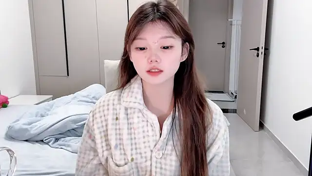 Snapshot of yangyang-1115 chatting on October 30, 5:50 am yangyang-1115 online show from October 30, 5:50 am